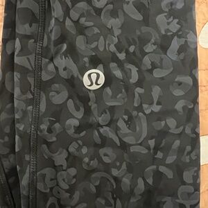 Lululemon base pace legging